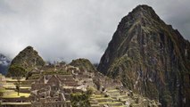 Atti vandalici sul Machu Picchu: 6 turisti defecano nel Tempio del Sole