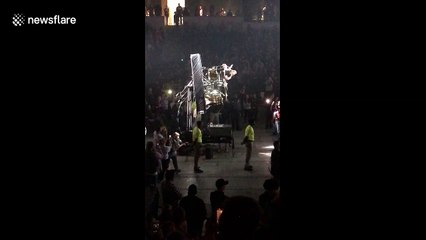 Drum roll! This US musician's performance will make you dizzy