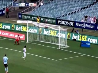 Harry Kewell penaltıyı kaçırdı!