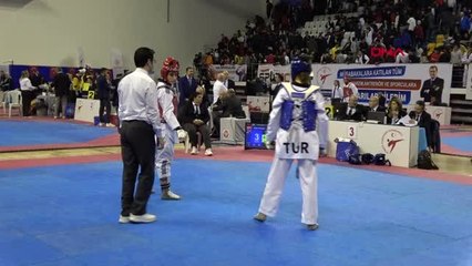 Spor büyükler tekvando şampiyonası'nın açılış seremonisi ankara'da yapıldı