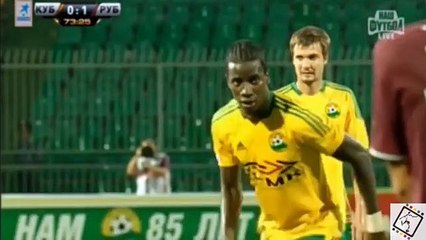 Aras Özbiliz frikikten örümcek aldı!