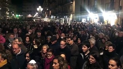Minuto de silencio por las víctimas de la explosión de una empresa química de Tarragona