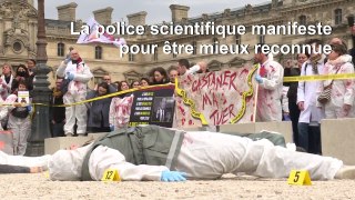 La police scientifique manifeste à Paris pour 