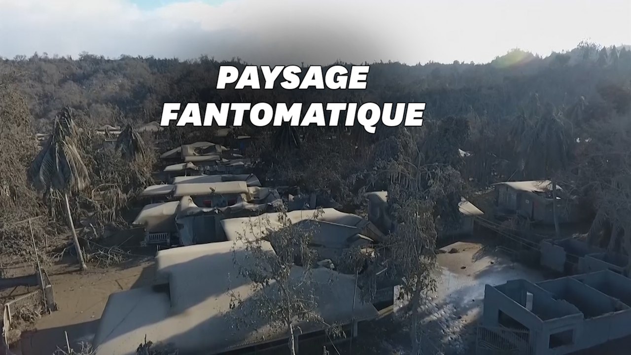 Aux Philippines, la ville voisine du volcan entièrement recouverte de cendres