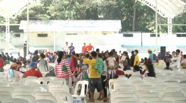 Taal Volcano evacuees arrive in Dasmariñas, Cavite