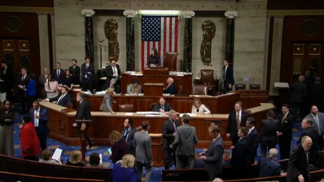 La Cámara de Representantes eleva al Senado el 'impeachment' contra Trump