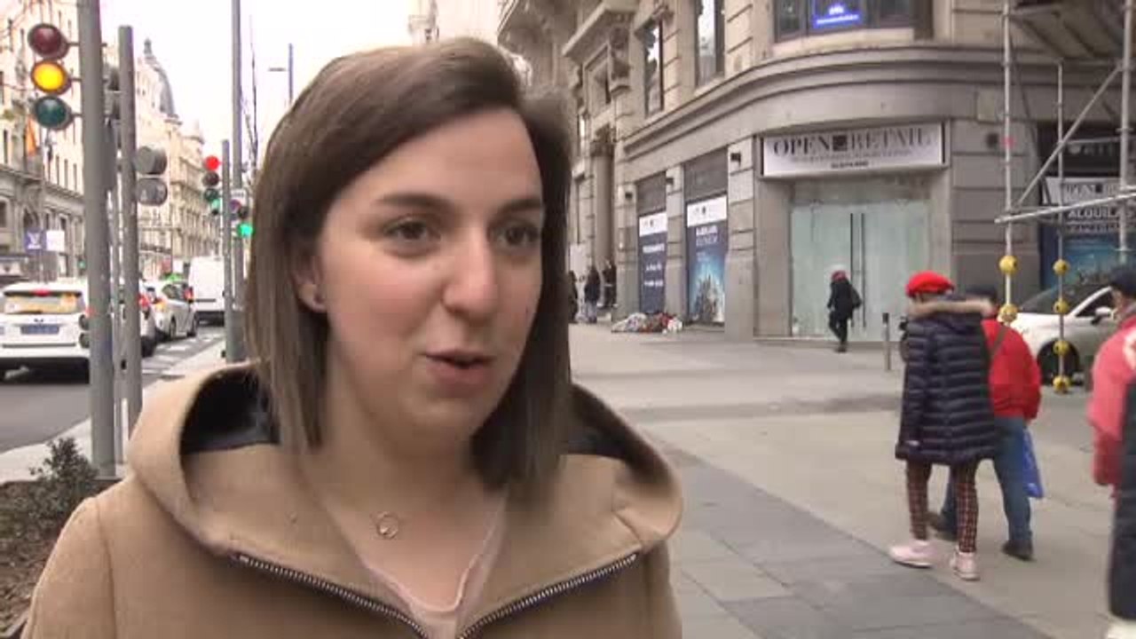 Silvia Taulés presenta una nueva edición de "Vapeo" con opiniones de médicos y usuarios