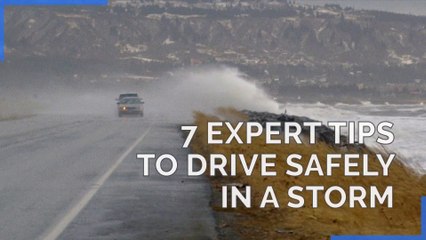 7 expert tips to drive safely in a storm