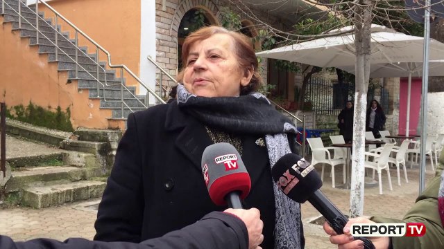 Report TV -Banorët e Ballshit kërkojnë shembjen e godinës 2-katëshe: Do na bjerë në kokë!