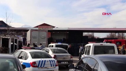 Isparta kamyonun altında kalan kadın esnaf öldü