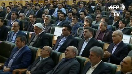 روحاني يؤكد العمل "لمنع الحرب" ويدافع عن الحوار