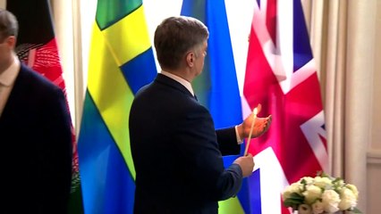 Foreign ministers pay respects to Iran plane victims