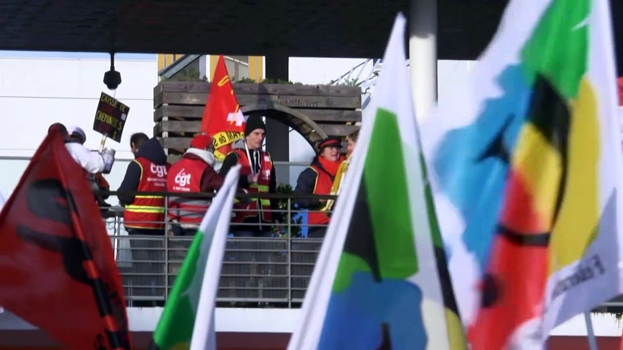 Manifestantes voltam às ruas contra reforma da Previdência na França