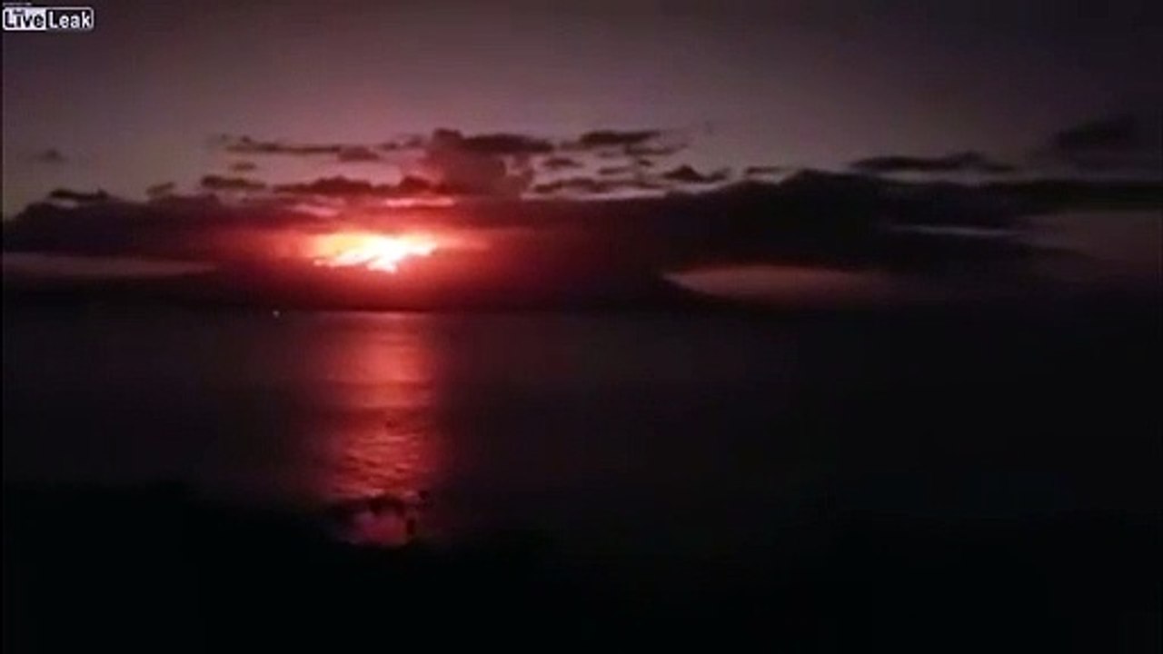 Galapagos : la lave du volcan est visible à des kilomètres !