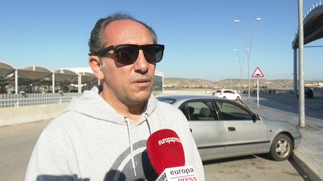 Pasajeros molestos por la falta de información sobre el incendio