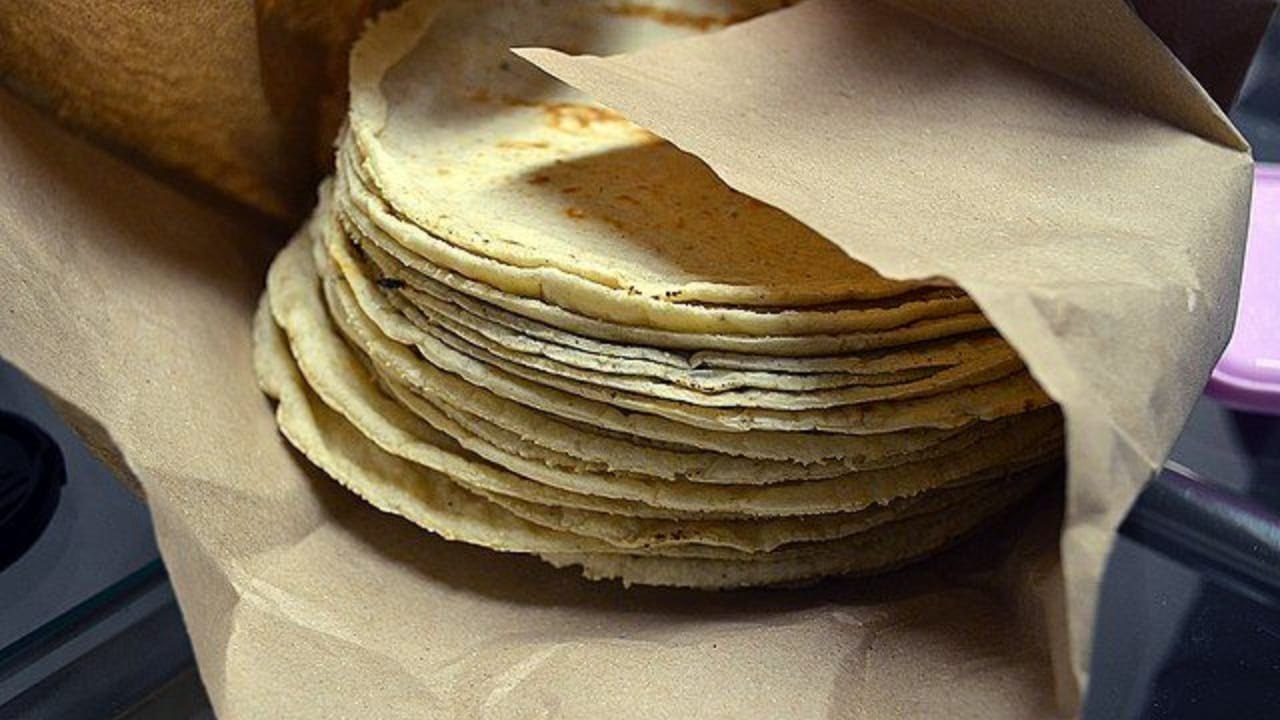 Hasta 20 pesos el kilogramo de tortillas en algunos estados