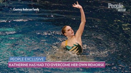 Identical Twin Burnt in Fire Opens Up About Sister Being 'Reminder' of What 'Life Would Have Been'