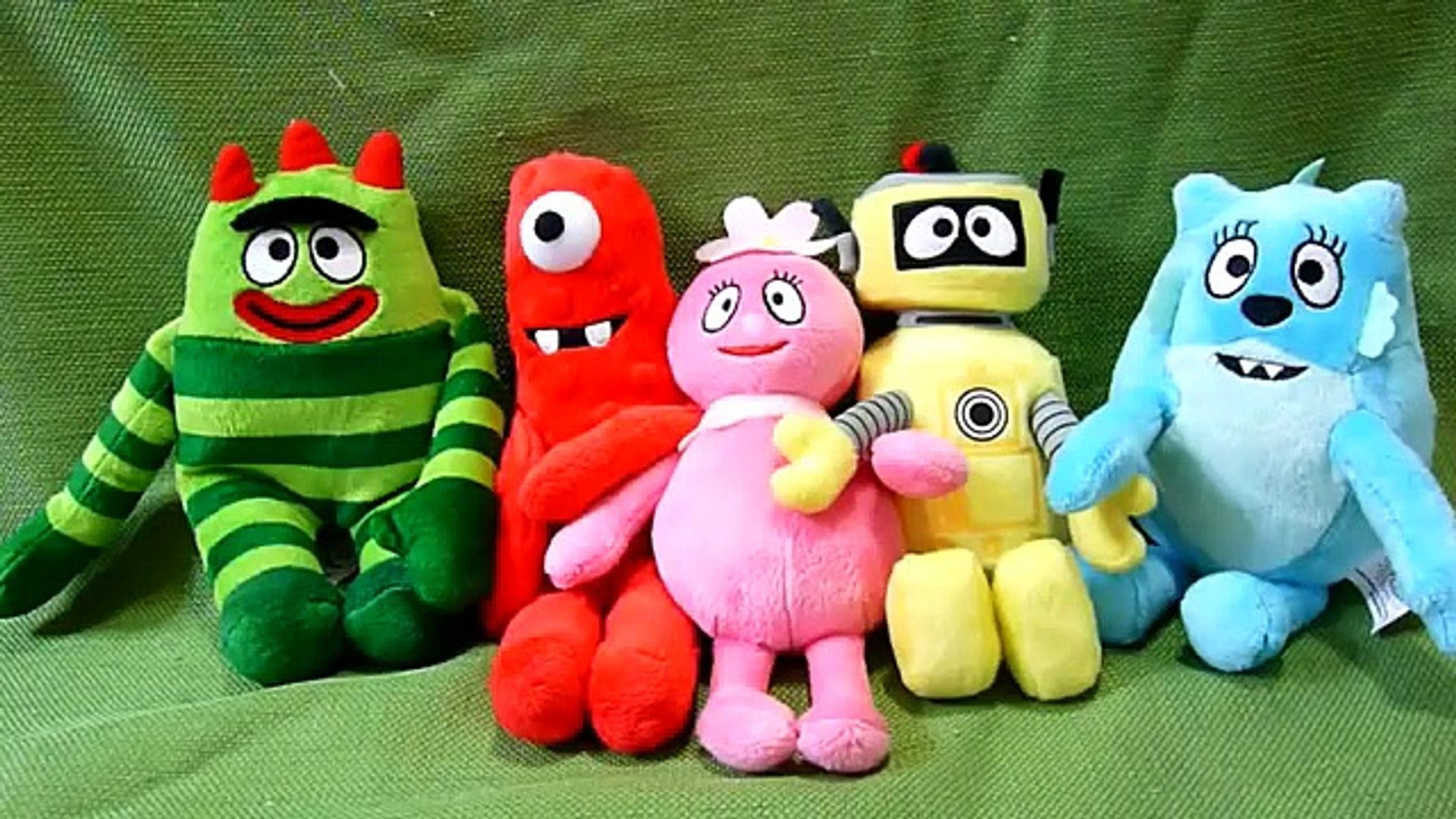 yo gabba gabba talking plush dolls
