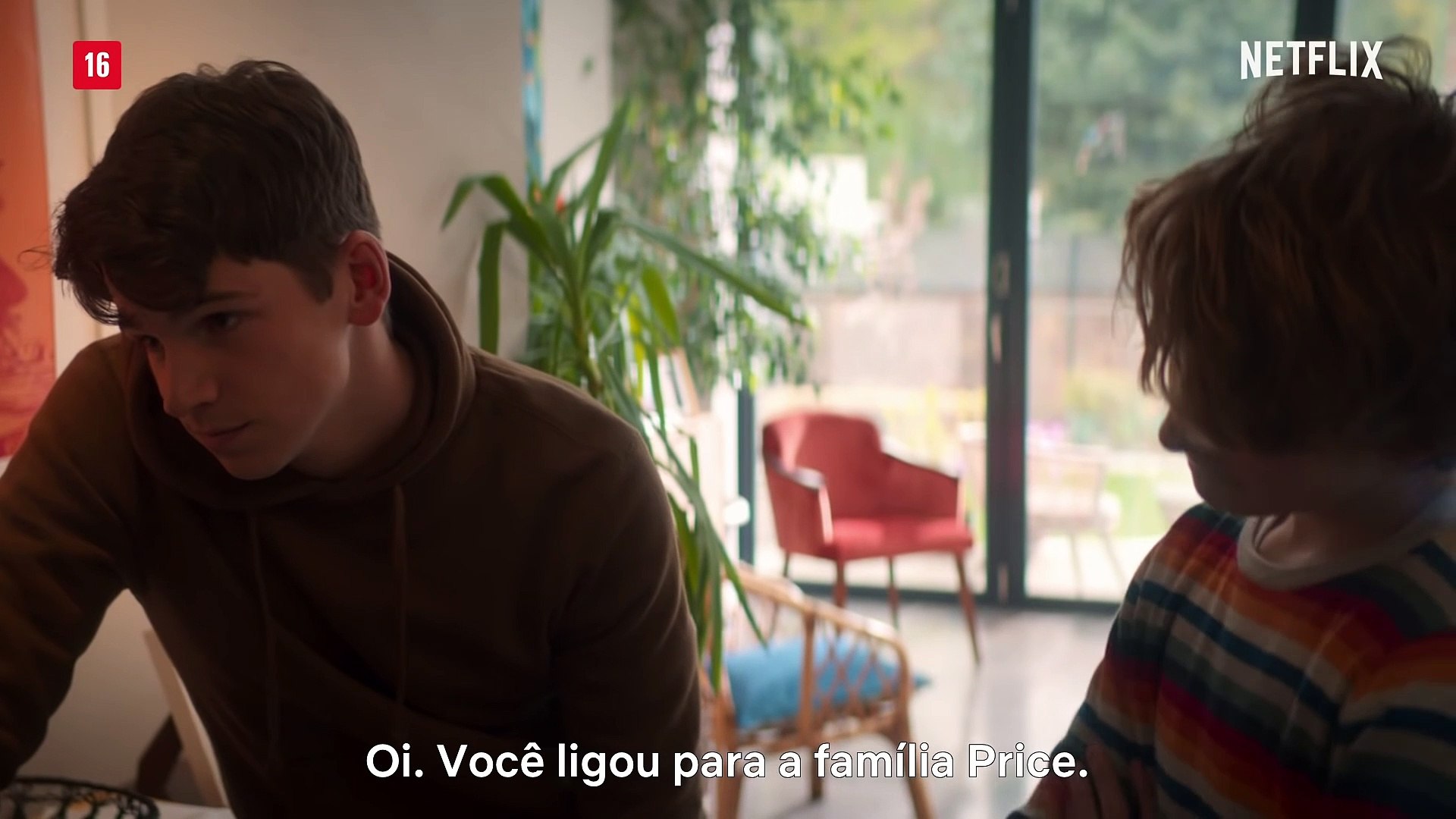 Não Fale com Estranhos Trailer