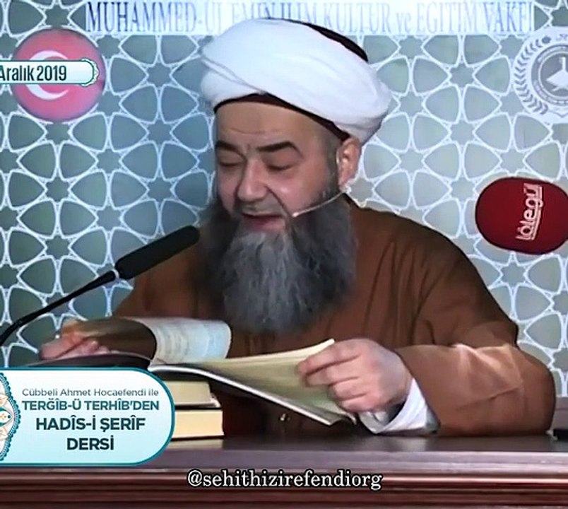 Cübbeli Ahmet Hoca Birbirlerine Dargın Olan Eşlerin Barışması İçin Okunacak Duâ