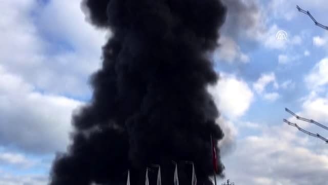 Tekkeköy ilçesinde plastik fabrikasında yangın (1)