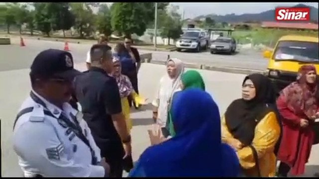 Pengusaha bas, van sekolah haram digesa daftar lesen