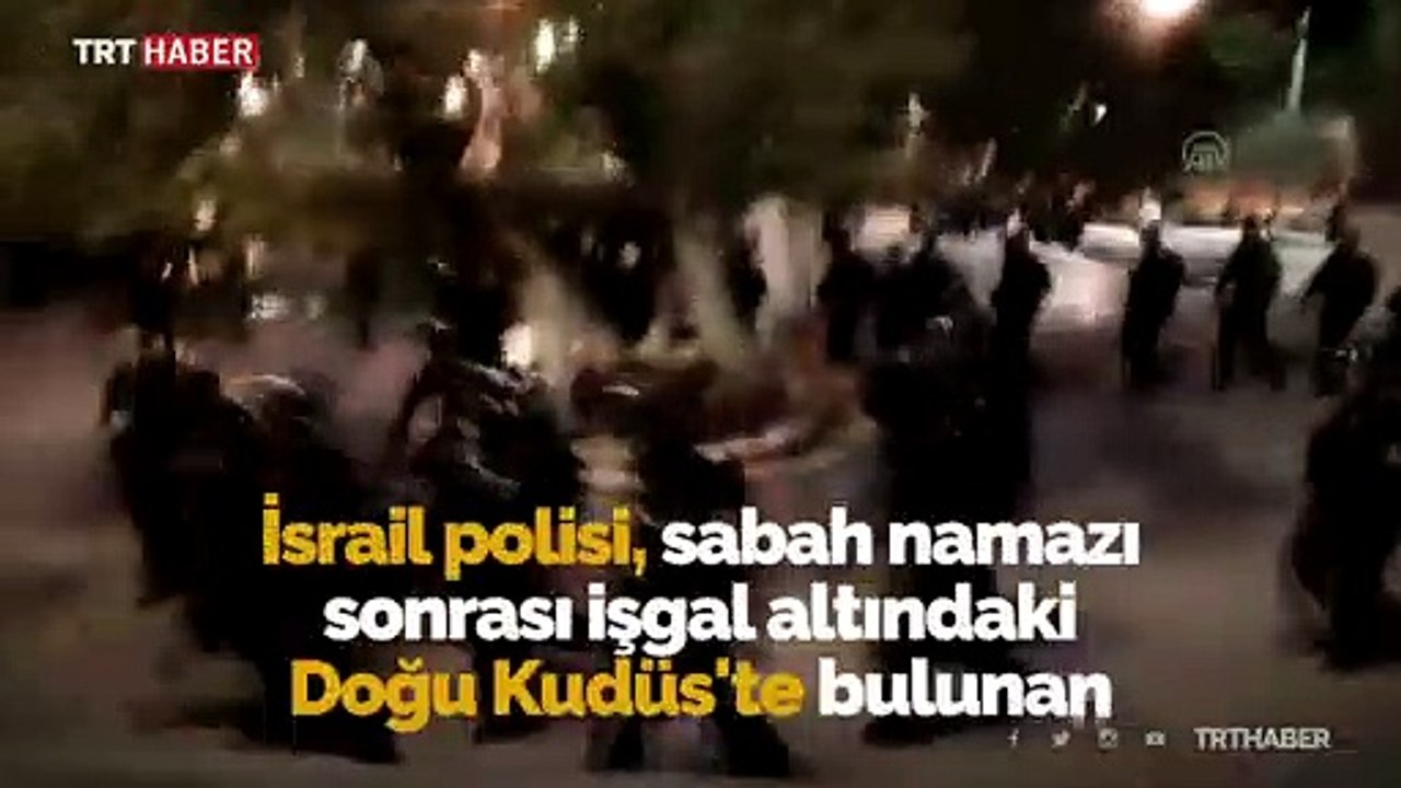 İsrail polisi Mescid-i Aksa'yı bastı, Filistinlilere saldırdı