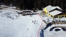 Yeşil ile beyazın buluştuğu Yıldıztepe Kayak Merkezi sömestir tatilinde dolacak