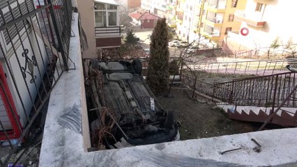 Başkent'te otomobil apartmanın bahçesine uçtu: 2 yaralı