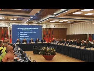 Ora News - Agresiviteti në rrugë, ministri Lleshaj propozon testin e "idiotit" për shoferët