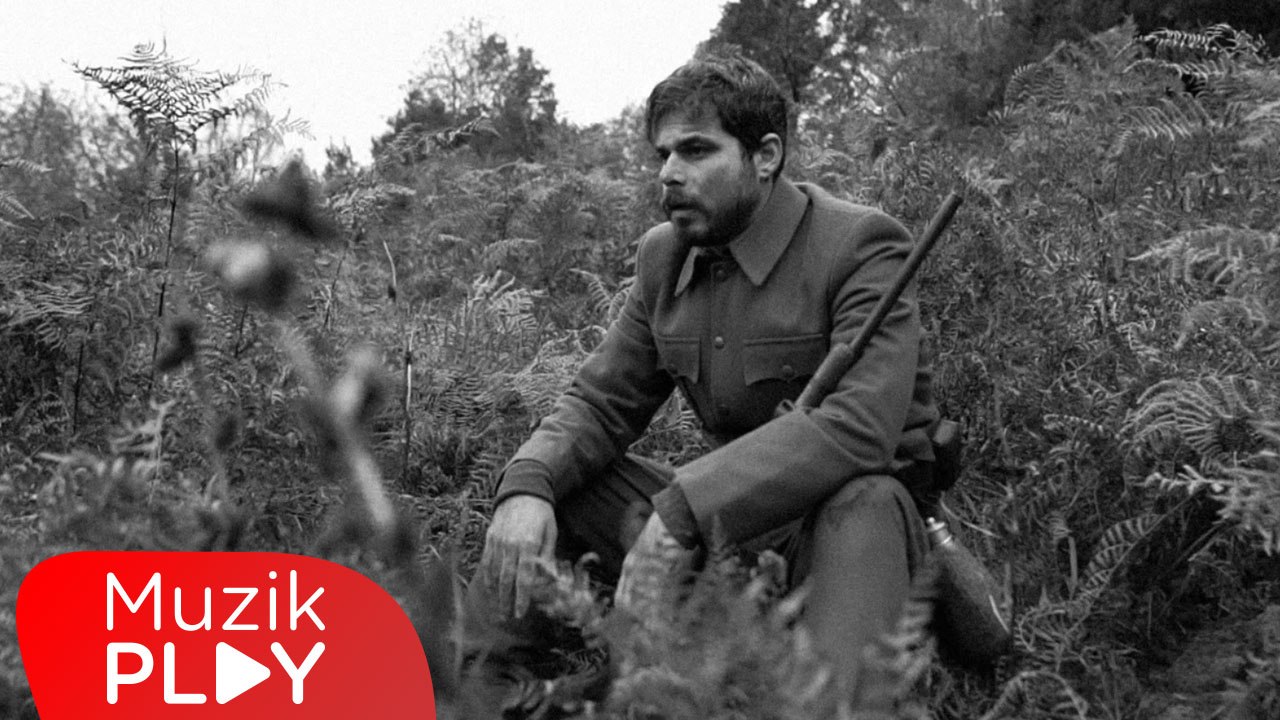 Sonsuz Eksi Bir - Uyanırım