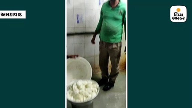 પાલડીની ગોપી સ્વીટ માર્ટમાં જાહેર શૌચાલયમાં તૈયાર થાય છે રસ મલાઈ, વીડિયો વાઈરલ
