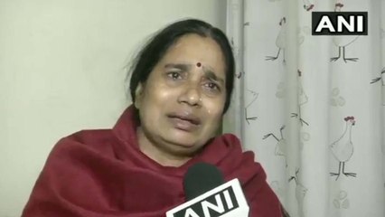 बीजेपी-AAP पर भड़कीं निर्भया की मां, रोते हुए बोलीं- बेटी की मौत से साथ मजाक मत होने दीजिए
