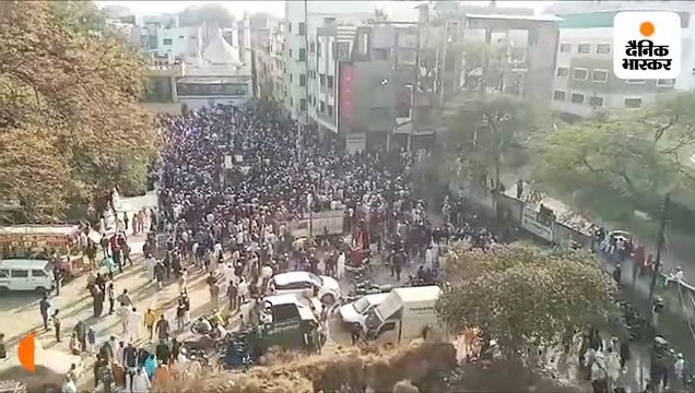 नागरिकता संशोधन कानून का विरोध कर रहे प्रदर्शनकारियों और पुलिस में झड़प, 27 लोगों पर दर्ज किया केस