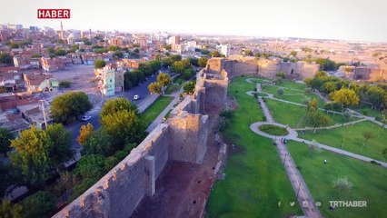 Medeniyetlerin içinden geçtiği asırlık kapılar