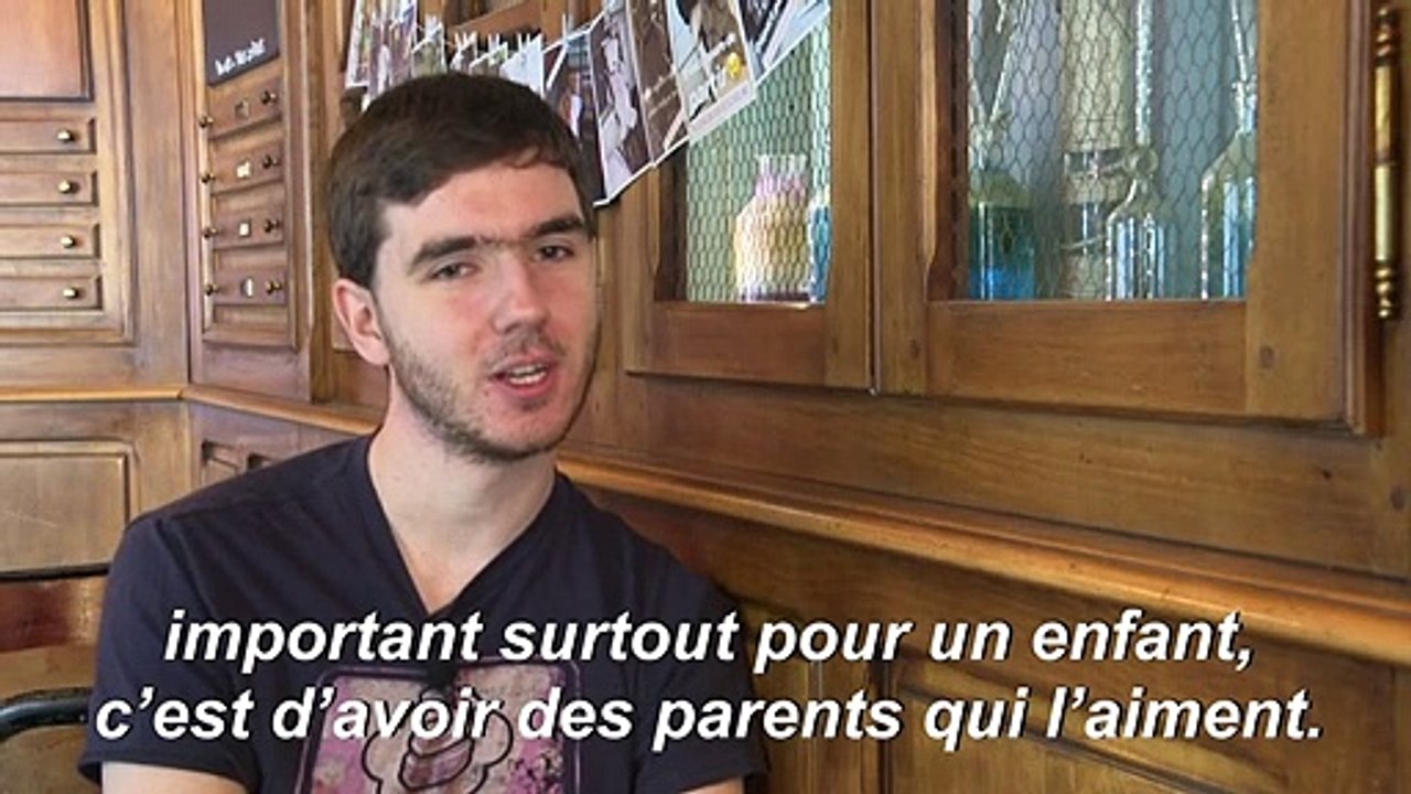 "Je vis normalement": né par PMA de mères lesbiennes, Clément témoigne