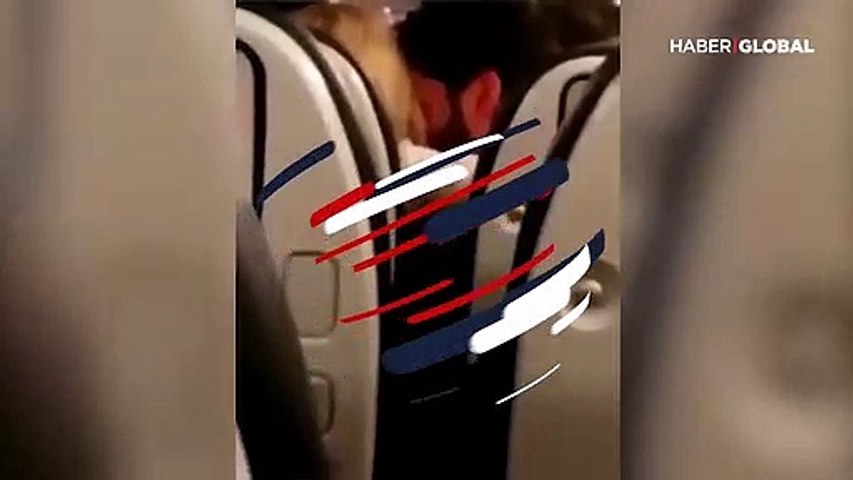 YouTube, uçakta öpüşen Akın Akınözü ve sevgilisinin videosunu kaldırdı -  Dailymotion Video