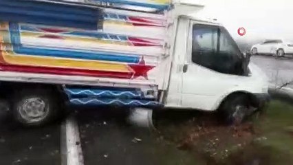 Kayganlaşan zemin kazaya neden oldu: 2 yaralı