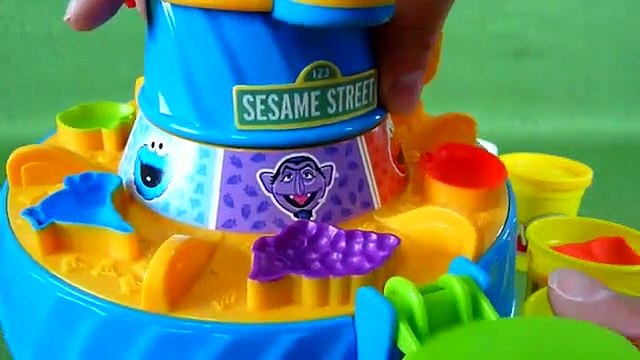 Play Doh Toy Videos- Sesame Street Elmo Color Mixer with Cookie Monster, Ernie, Big Bird and More-