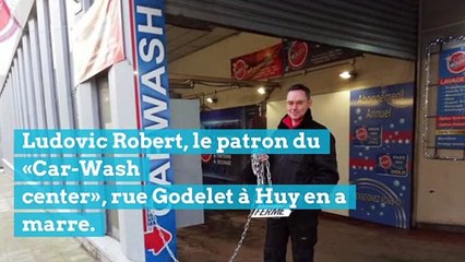Un homme fait ses besoins dans le Car-Wash à Huy