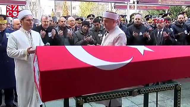 Binlerce kişi şehidini uğurladı!