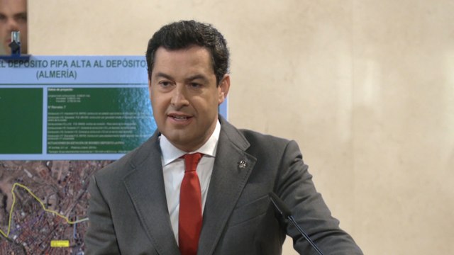 Moreno firma el convenio que desbloquea infraestructuras hidráulicas en Almería