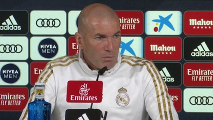 Télécharger la video: Zidane has sympathy for Valverde over Barcelona sacking