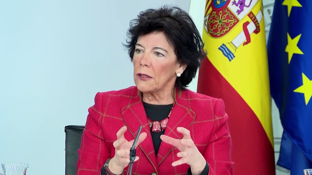 Celaá: "El 'pin parental' vulnera el derecho a ser educado"