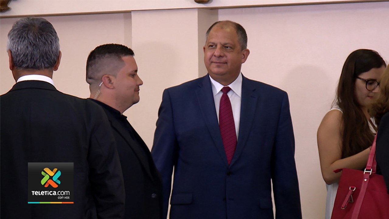 tn7-luis-guillermo-solis-diputados-170120