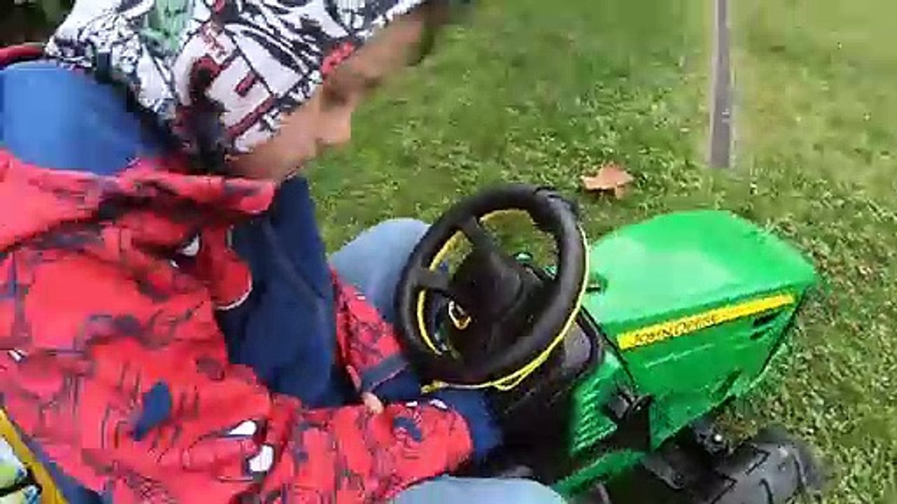 Pretend_Play_with_Tract