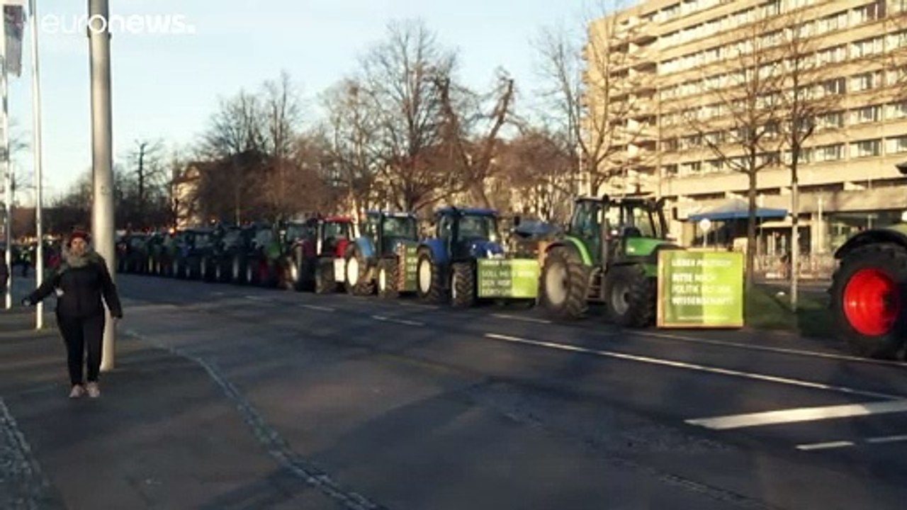 Bauernprotest: Unzählige Traktoren in mehreren deutschen Städten