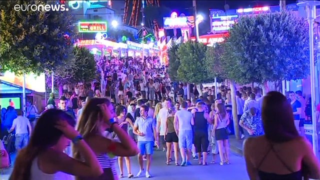 Adiós, Ballermann? Kampfansage an Sauf-Tourismus und Balkonsprünge