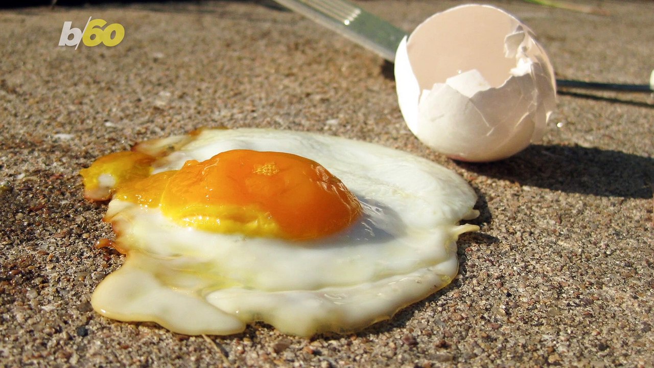 You Have to See These Gravity-Defying Ramen Noodles ‘Floating’ in Frigid Winter Weather