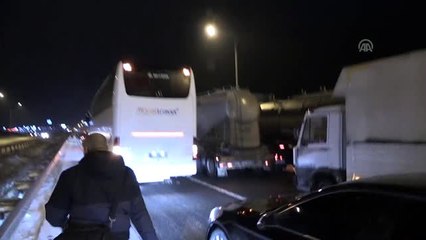 Niğde-Adana otoyolundaki zincirleme kazada ölenlerin sayısı 3'e yükseldi